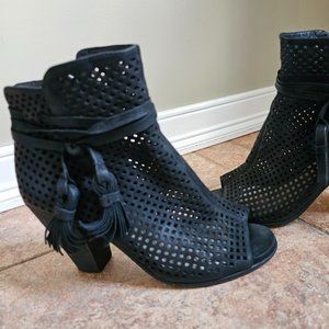 Vince Camuto Leather Booties